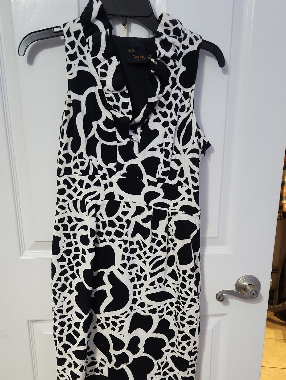 Taylor Navy and White Floral Mosaic Sleeveless Midi Dress